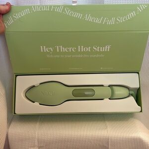 Brand New NORI Mint Green Handheld Steam Iron